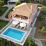Villa View *